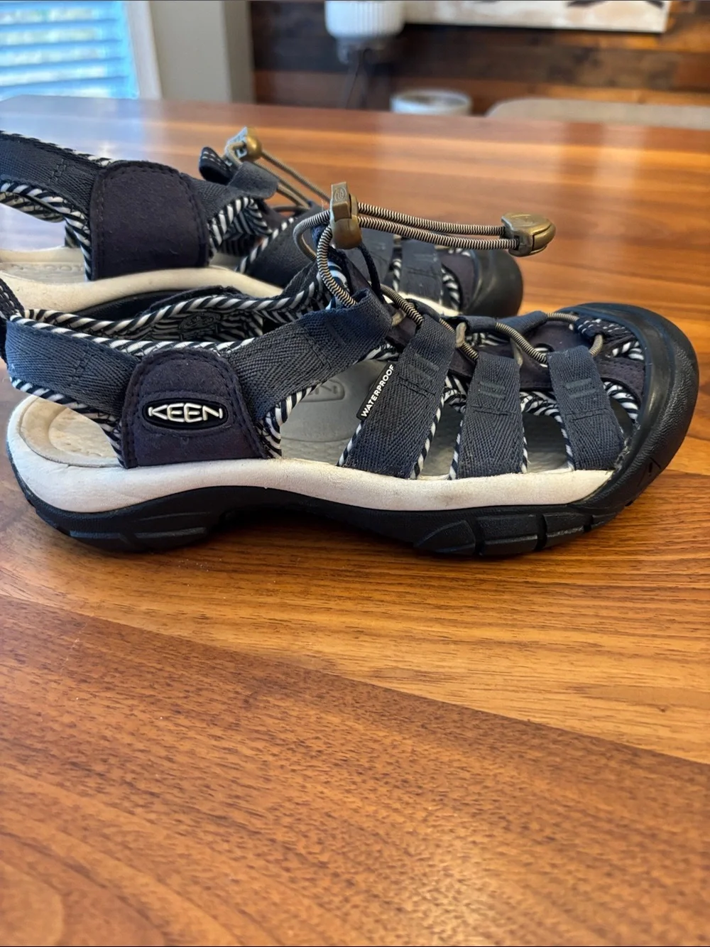 Keen Blue White Newport Water Sandals Women’s Size 7